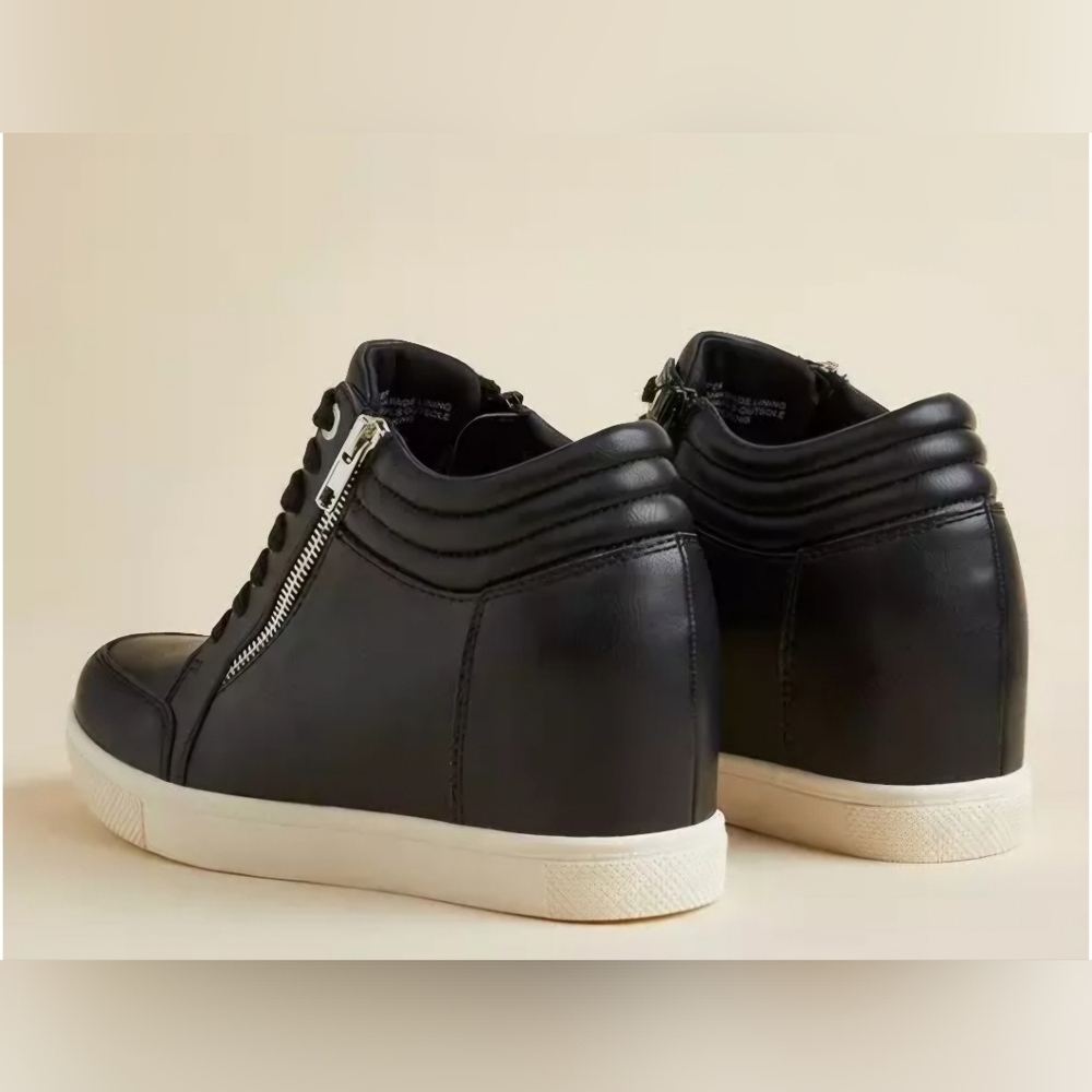Torrid Doubke Zip Wwdge Sneakers-Size 9WW - Picture 2 of 10